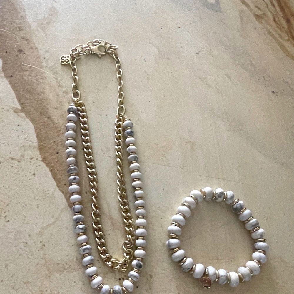 Kendra Scott white and gold necklace & bracelet.
